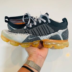 Nike black and white vapor max men’s size 8